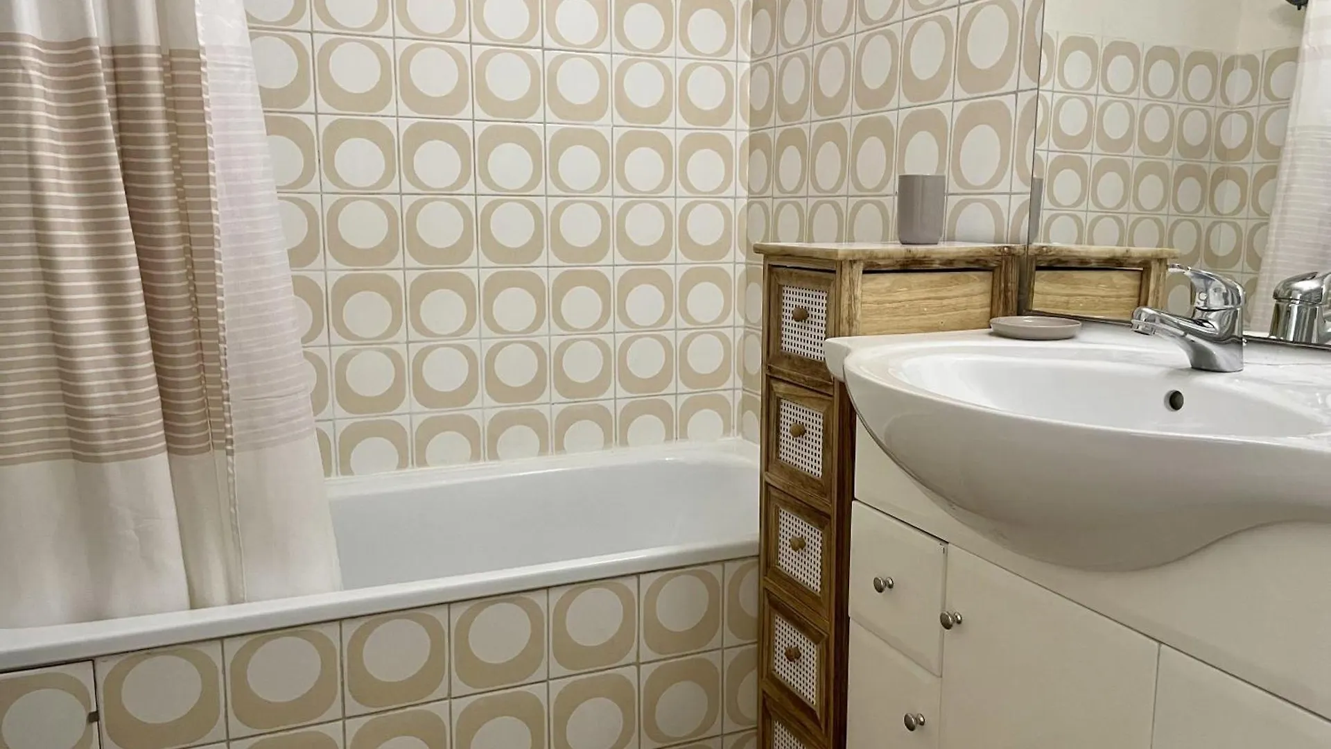 Apartment Studio Face Port Et Mer Menton